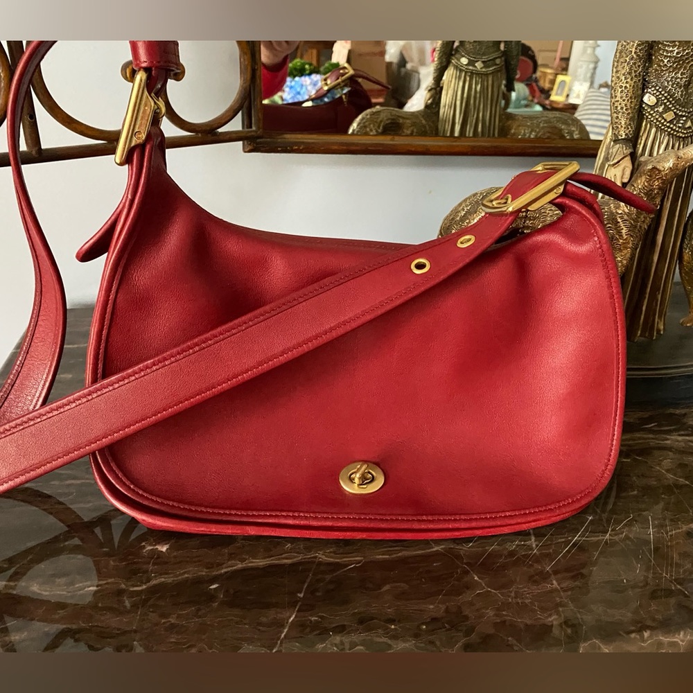 Auth COACH Red Leather Shoulder Bag Handbag Med MINT